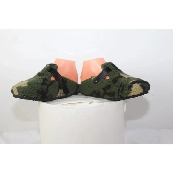 ladies TIME and TRU slides size 7 - Picture 6 of 9